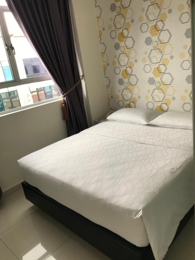 Goody Hotel Johor Bahru Exterior photo