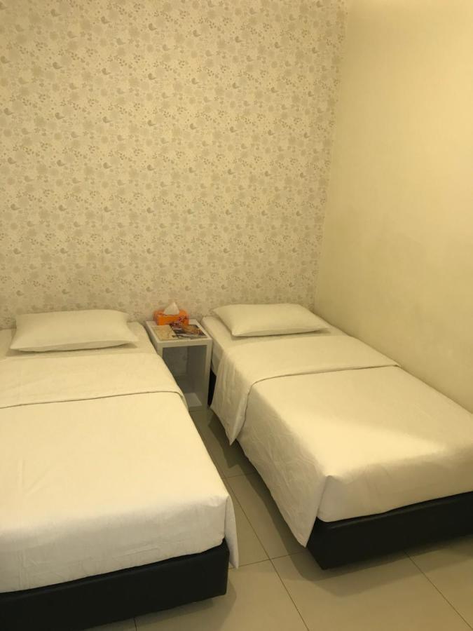 Goody Hotel Johor Bahru Exterior photo